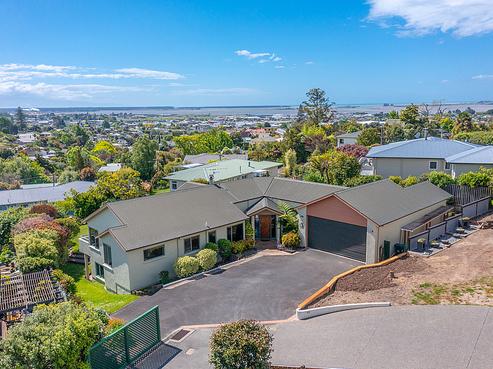 48 Olympus Way, Richmond