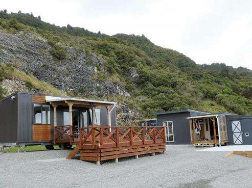 142 Omoto Road, Kaiata