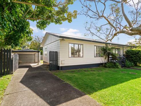 5 Stoll Place, Clendon Park
