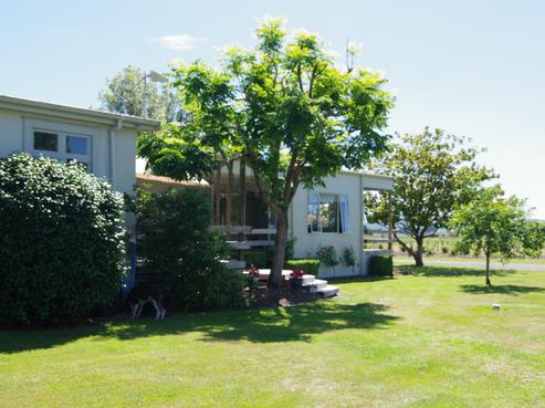 1687 Broadlands Road, Broadlands Forest