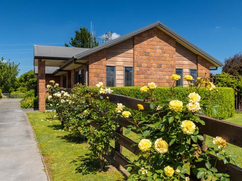 10 De La Mare Drive, Leamington