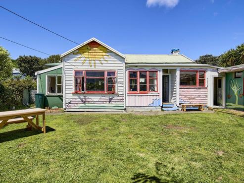 16A Rhodes Street, Newtown