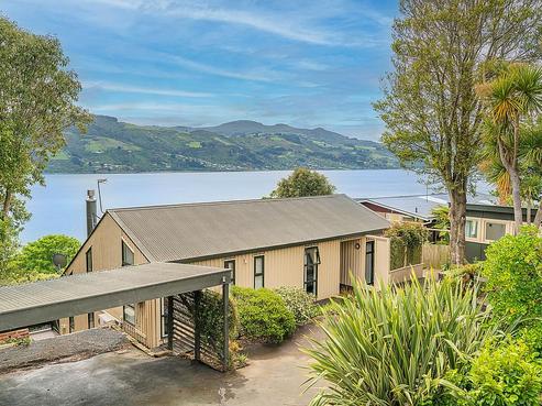 22 Jane Street, Macandrew Bay