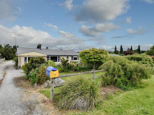 16 Farm Street, Lumsden