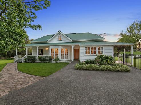 37 Pebble Brook Road, Waitoki