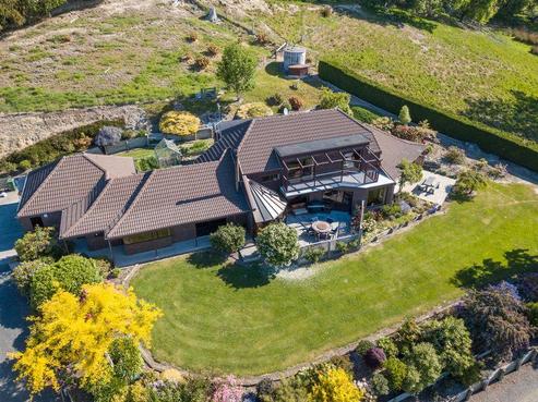 1 Law Road, Allanton