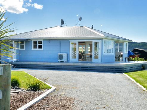 9 Browns Rise, Mahia