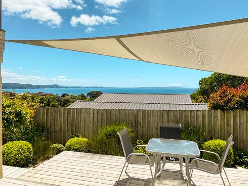 1/272 Whangaparaoa Road, Red Beach