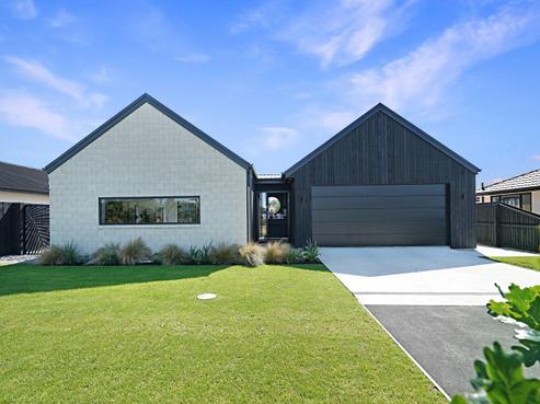 16 Sandstone Crescent, Rolleston