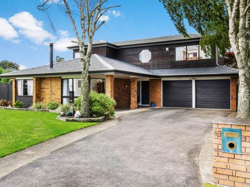 13 Jessika Place, Conifer Grove