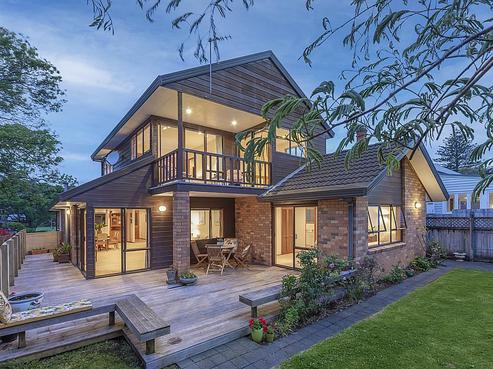 3 Saint Andrews Road, Epsom
