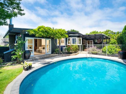 10 Gillean Street, Havelock North