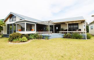 117 Castle View Road , Matarangi