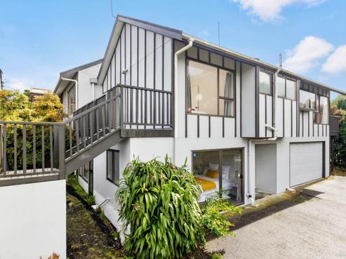 180 Edmonton Road, Te Atatu South