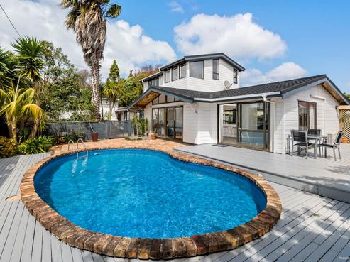866 Beach Road, Waiake