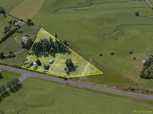 690 Grove Road, Te Pahu