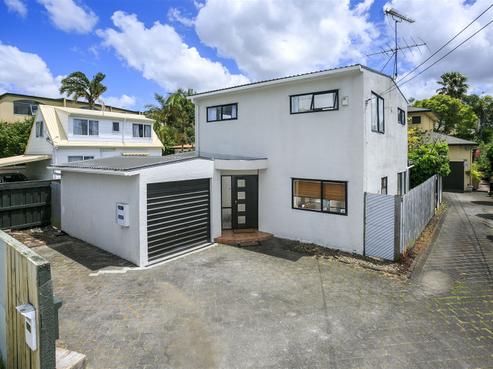15A Ocean View Road, Hillcrest