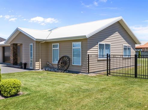 12 Mervyn Brown Place, Solway