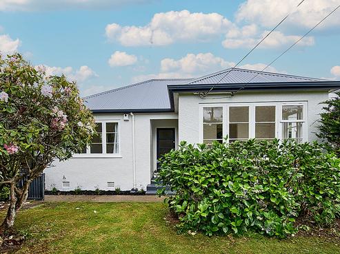 9 Hunter Street, Taita