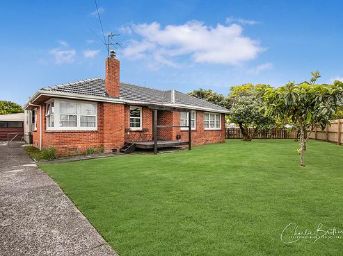 37 Harwood Crescent, Otara