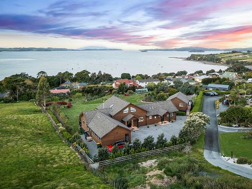 115 Athol Place, Algies Bay