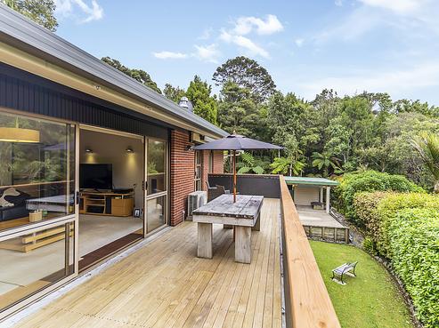 713 Scenic Drive, Henderson Valley