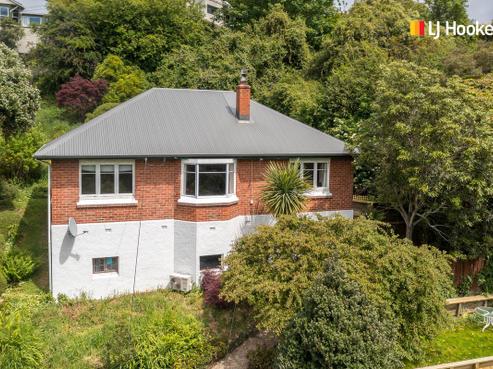 56 Glen Road, Mornington