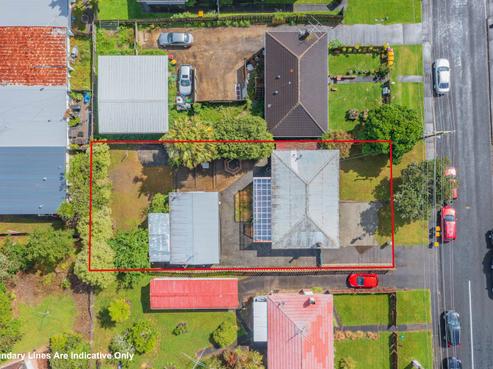 108 Tirimoana Road, Te Atatu South