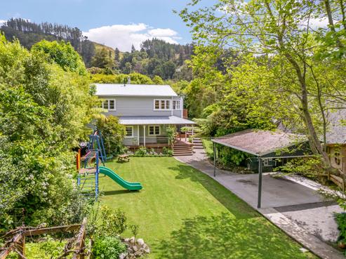 82 Pinehaven Road, Pinehaven