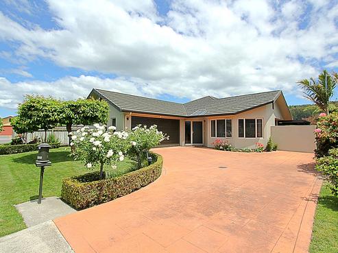 4 Irene Mooney Place, Greenmeadows