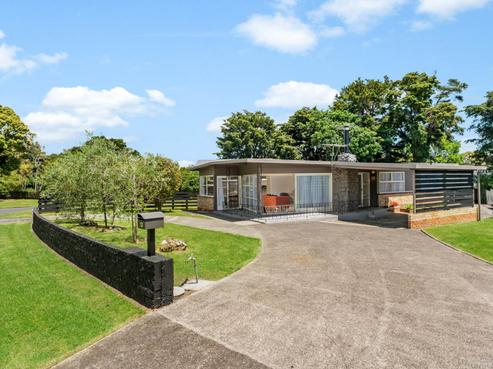 12 Dennis Avenue, Hillpark
