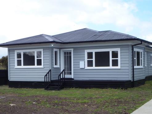 52 Wings Line, Marton