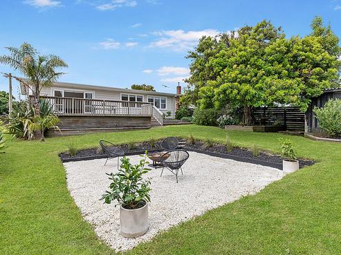 7 Edgerton Road, Te Atatu Peninsula