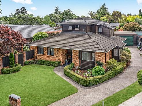 8 Corolu Place, Conifer Grove
