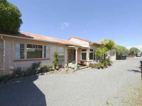 123 Pine Avenue, South New Brighton