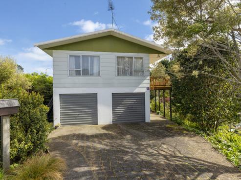 14 Shaldon Crescent, Blagdon
