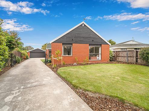 6 Omega Place, Casebrook