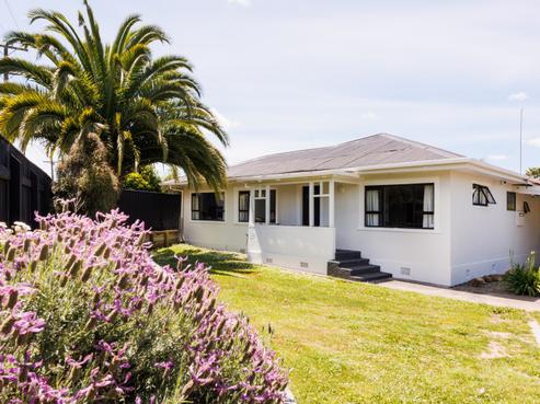 101 West Street, Feilding