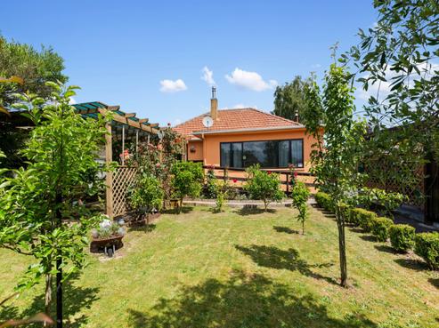 69 Hazlett Street, Glenholme