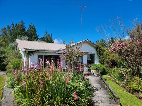 10 Clifton Road, Kaiata