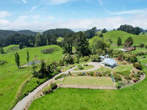 722 Cathedral Road, Domett
