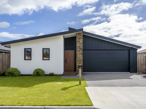 10 Minerva Crescent, Woodend