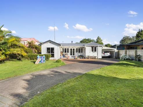 12 Willow Avenue, Hannahs Bay