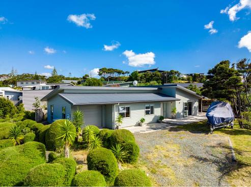 11 Seabreeze Road, Mangawhai Heads