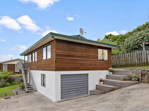2/85 Target Road, Totara Vale