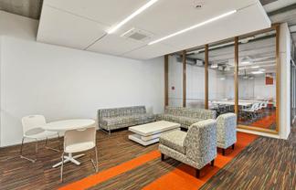 SPECTACULAR MAIN HIGHWAY OFFICE
