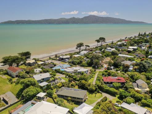 19 Tainui Street, Raumati Beach