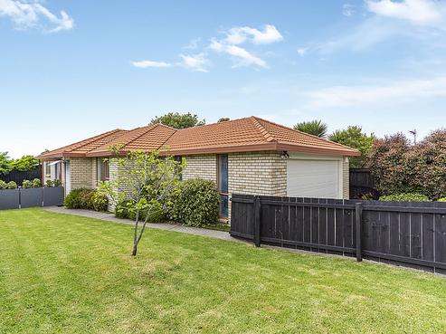 10 Les Marston Place, Pukekohe