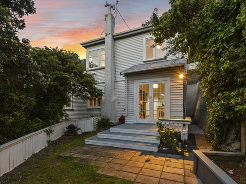 100 Barnard Street, Wadestown