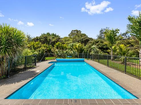 16/170 Green Road, Matakana